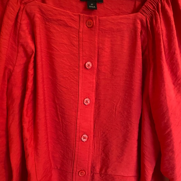 Ann Taylor Petite Top - Medium - Picture 6 of 6